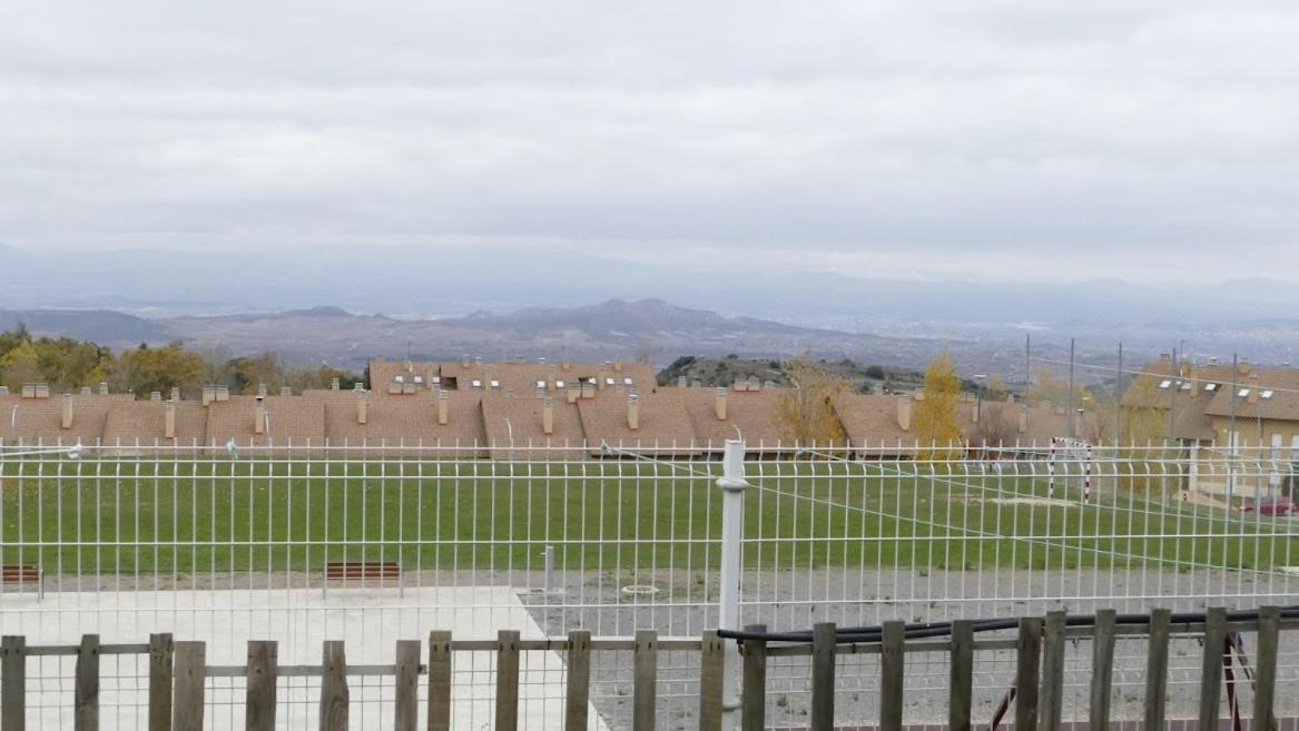 Vino Montana & Jardin Garaje Netflix Wifi Incluido, Apartment Sojuela Exterior photo